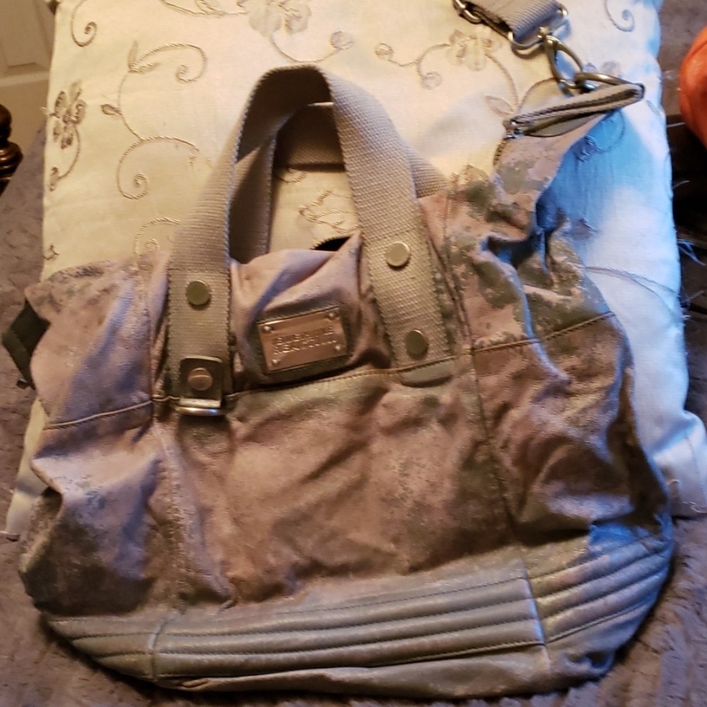 Used utility type Kenneth Cole Leather Tote